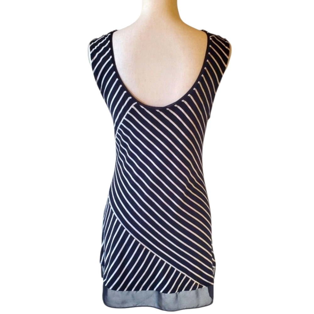 White House Black Market Black And White Striped Sleeveless Top Size S - Picture 2 of 7